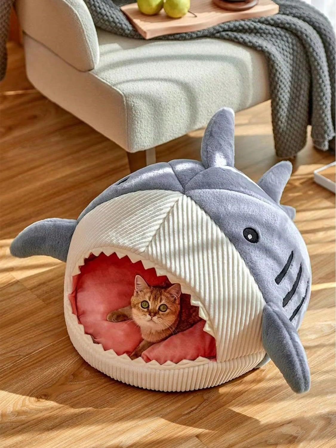 Huff Cozy Shark Cat Bed