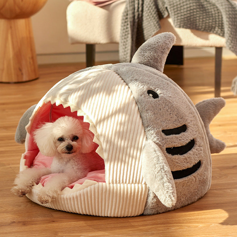Huff Cozy Shark Cat Bed